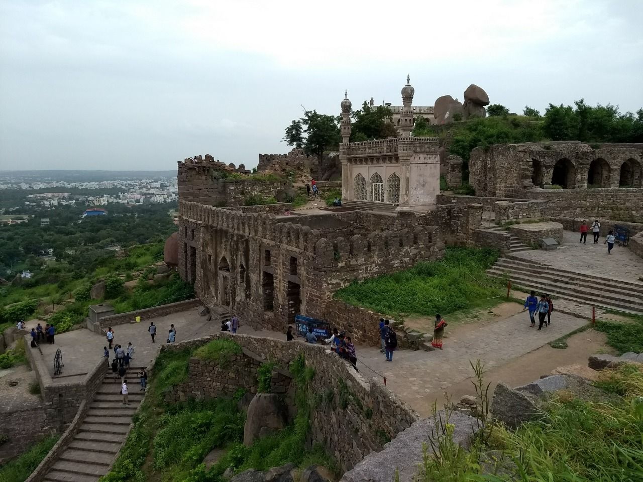 Golkonda Fort Image - Places to visit in Hyderabad